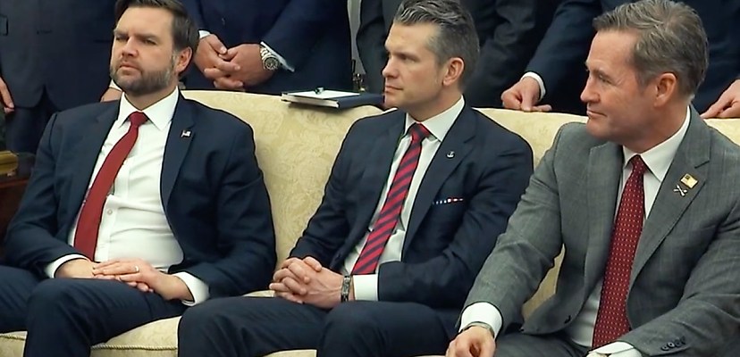 Trump Administration blames auto-suggest on Waltz's Yemen leak