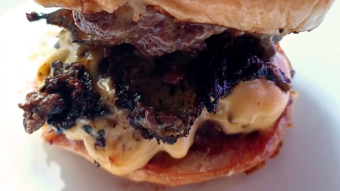 Merida Premium Burger - 4