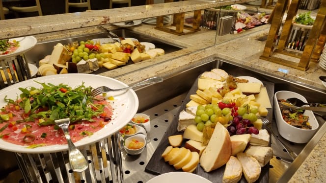 Rotisserie: Maritim Hotel Stuttgart - 8