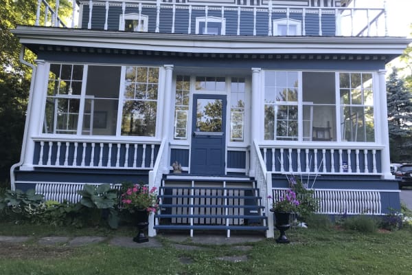 House sit in Napanee, ON, Canada