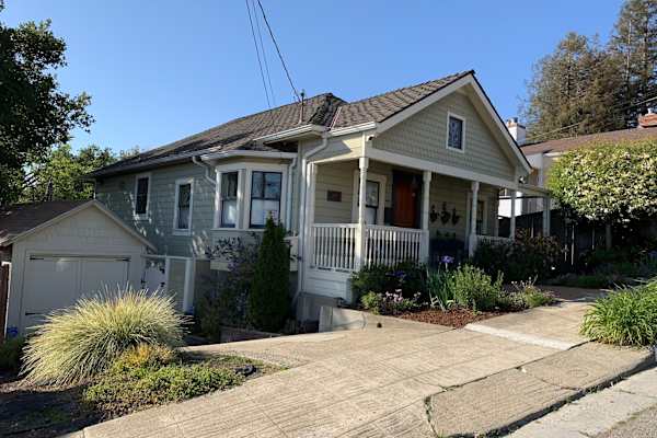 House sit in Oakland, CA, US