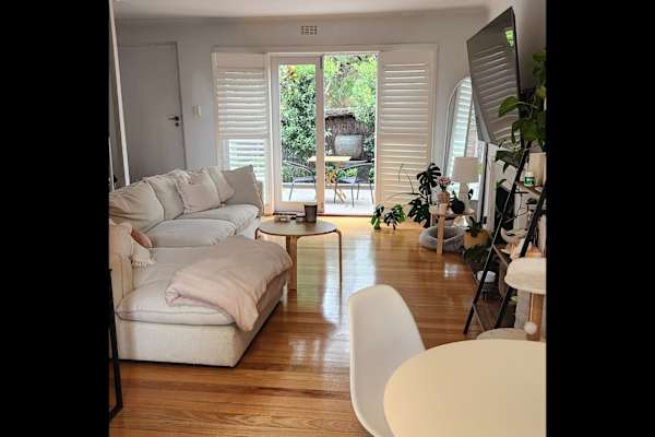 House sit in Melbourne, VIC, Australia