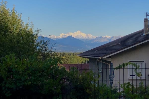 House sit in Sauverny, France
